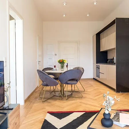 Aparthotel Pre Opening! Erlenbad Suites - Exklusive Residenz Bei Baden-Baden An Der Schwarzwaldhochstrasse Obersasbach